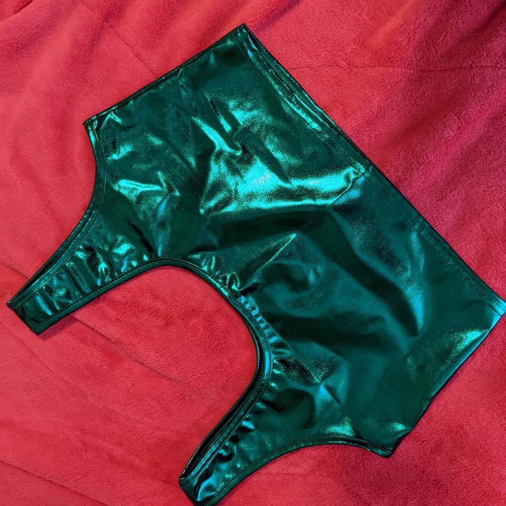 Emerald Green Metallic Crop Top